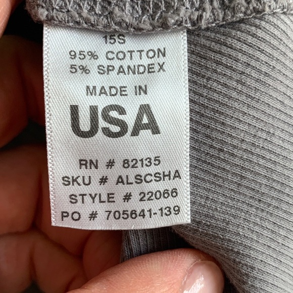 Fresh Produce gray v-neck asymmetrical hem long sleeved top size large - Picture 7 of 9